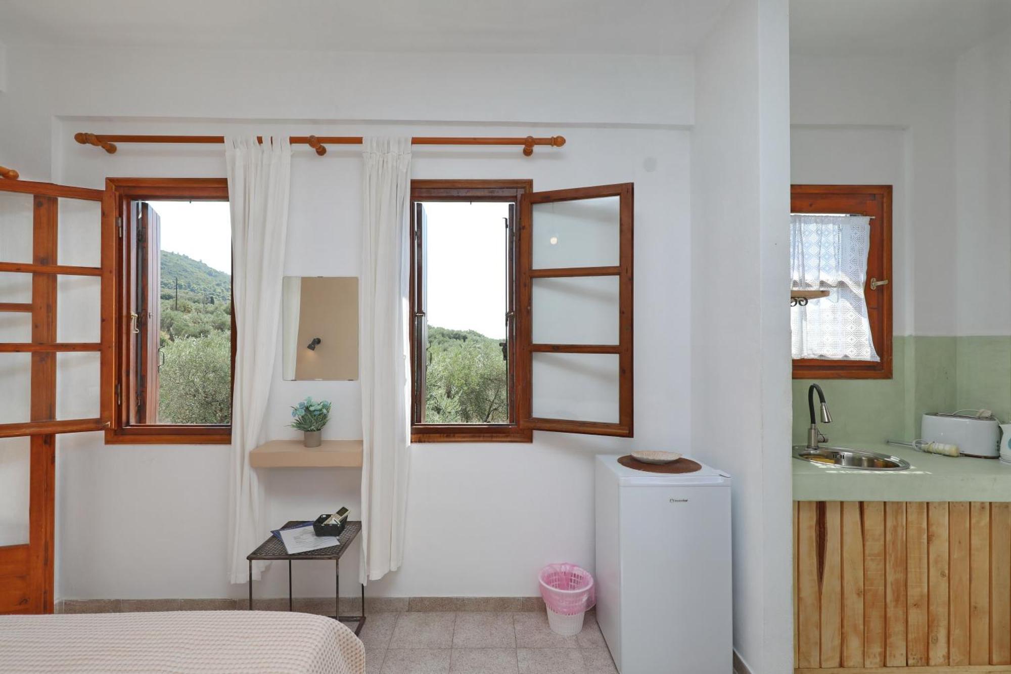 Skopelos Evergreen Apartments Stafylos Exterior foto